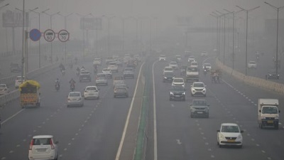 Delhi air quality remains very poor thick layer of smog engulfs city