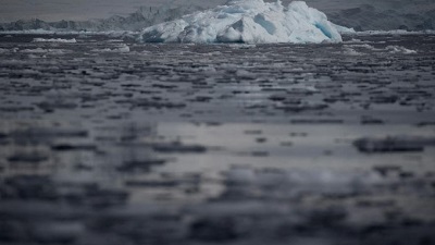 Climate change Antarctic winter sea ice hits record low